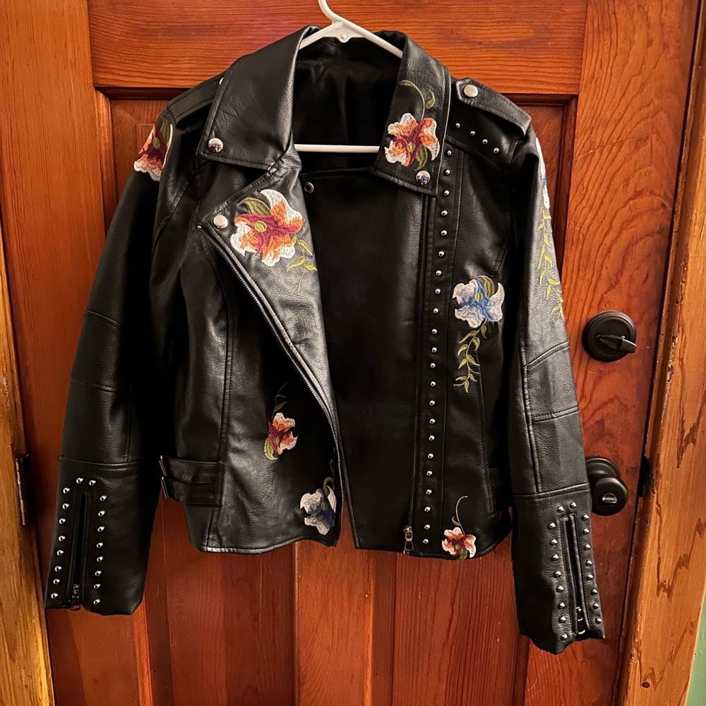 Beautiful Black Women's Floral Studded Embroidered Faux Leather Jacket (L)